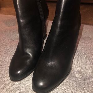 Vince Camuto Women’s Leather Bootie